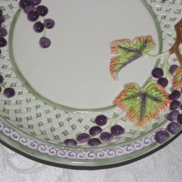 Fitz and Floyd Grapes and Lattice Plate | Grapevine Basket Weave Wall Décor - Picture 5 of 10